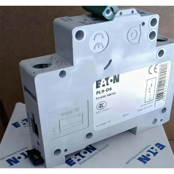 EATON伊顿Bussmann系列NH熔断器底座和开关 EBV0033SV1