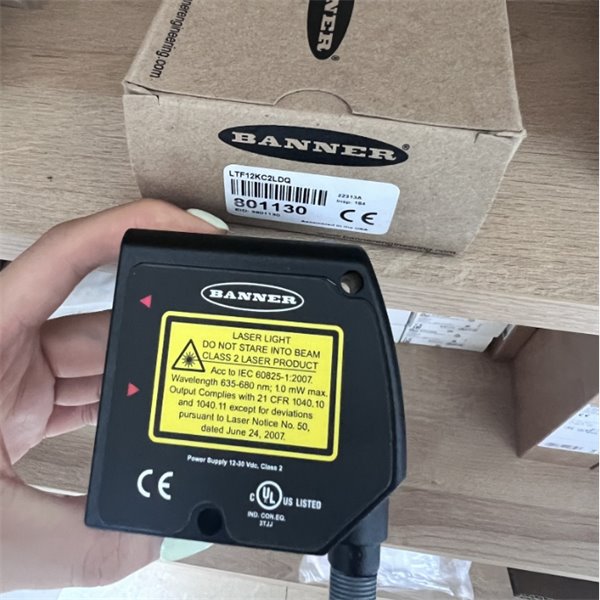 BANNER邦纳坚固耐用全能型光电传感器Q4X系列Q4XTILAF100-Q8