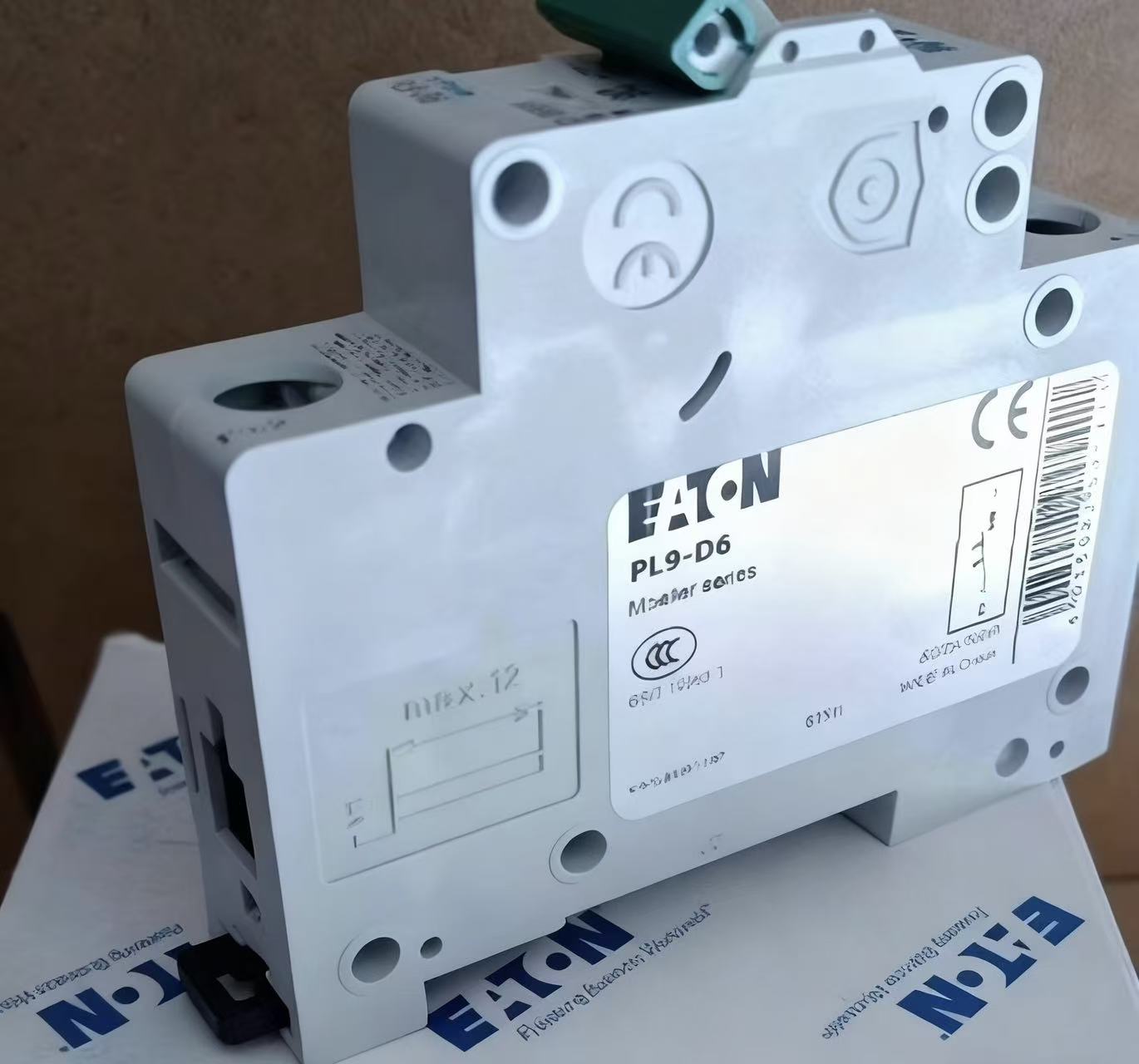 EATON伊顿Bussmann系列NH熔断器底座和开关 CH22-TPS