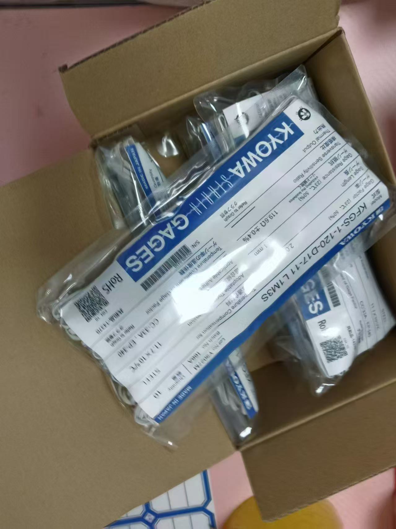 日本KYOWA共和KFGS通用箔式应变片KFGS-2-500-C1-11 N30C2
